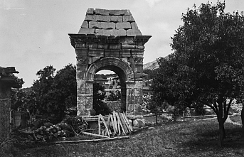 Aydıncık'ın Gizemli Simgesi: 1500 Yıllık Dört Ayak Anıt Mezarı ve Efsanesi